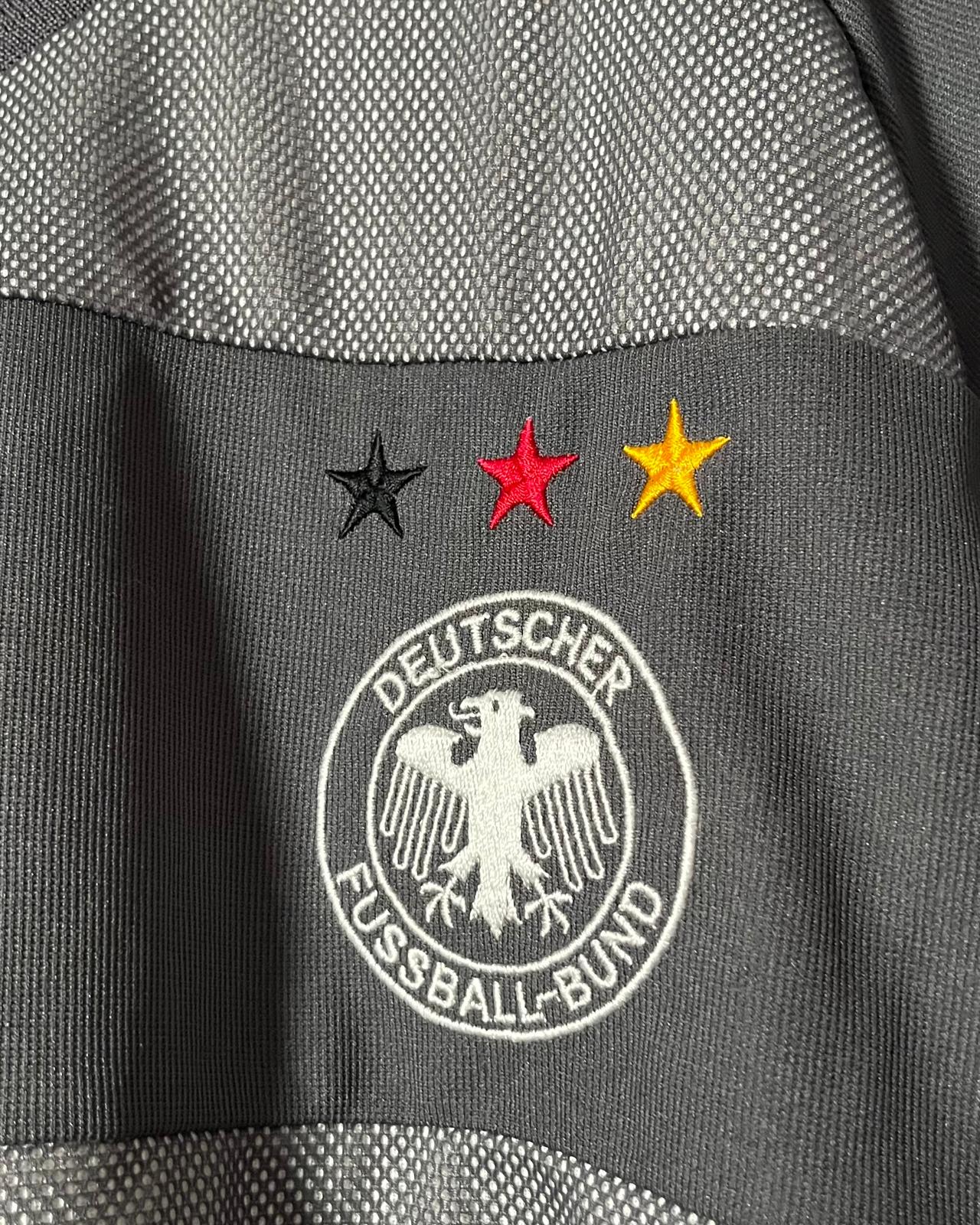 FC Bayern Munich | 2004 third jersey | Bastian Schweinsteiger | Adidas | S