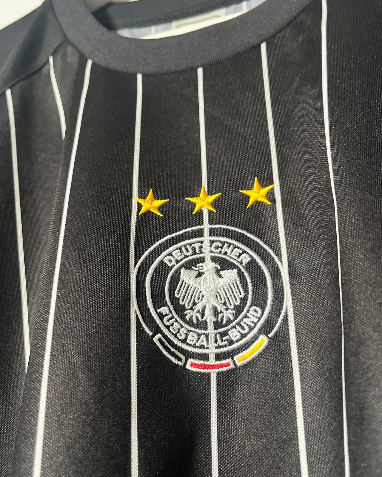 FC Bayern Munich | 2005 home jersey | Adidas | S & L