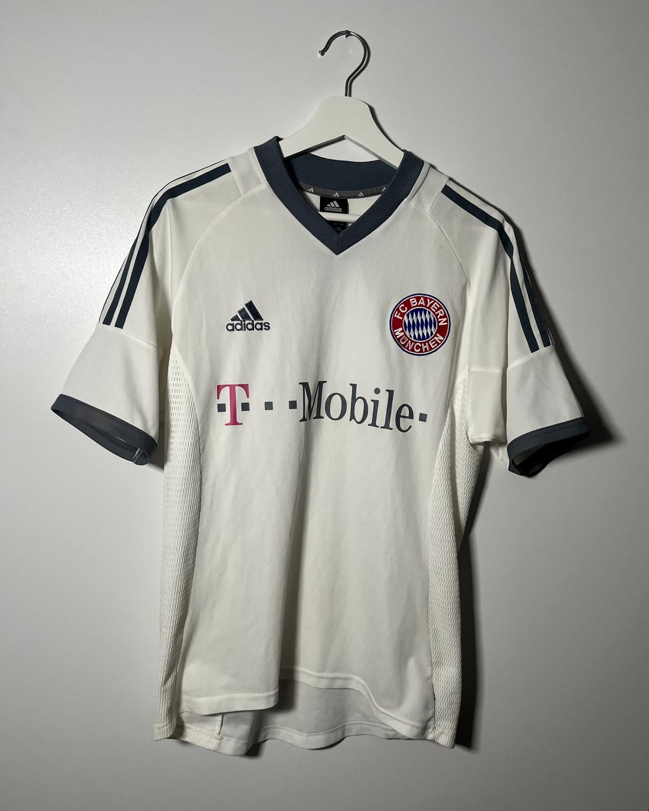 FC Bayern München | 2002 Auswärts-Trikot | Adidas | M