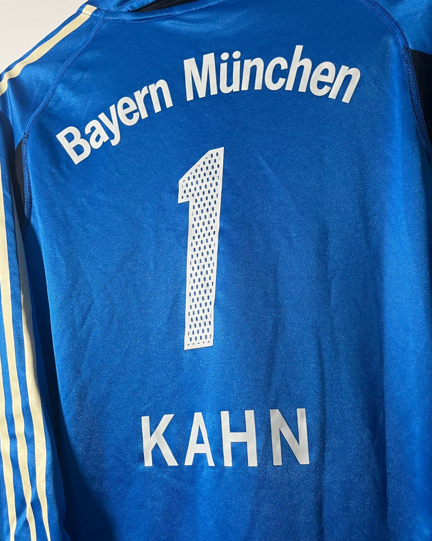 FC Bayern Munich | 2005 home jersey | Adidas | XL