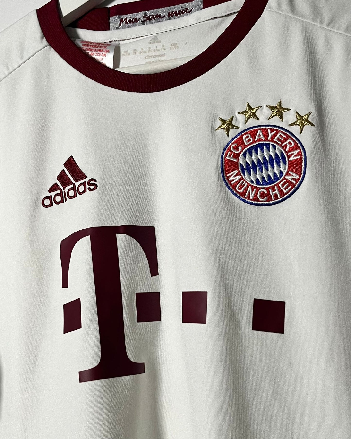 FC Bayern München | 2017 Ausweich-Trikot | Adidas | Joshua Kimmich | S