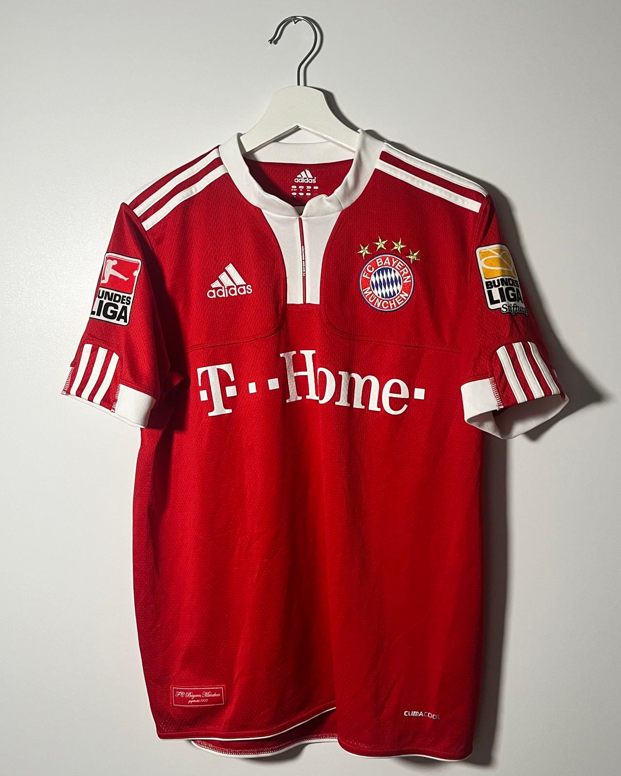 FC Bayern Munich | 2004 third jersey | Bastian Schweinsteiger | Adidas | S