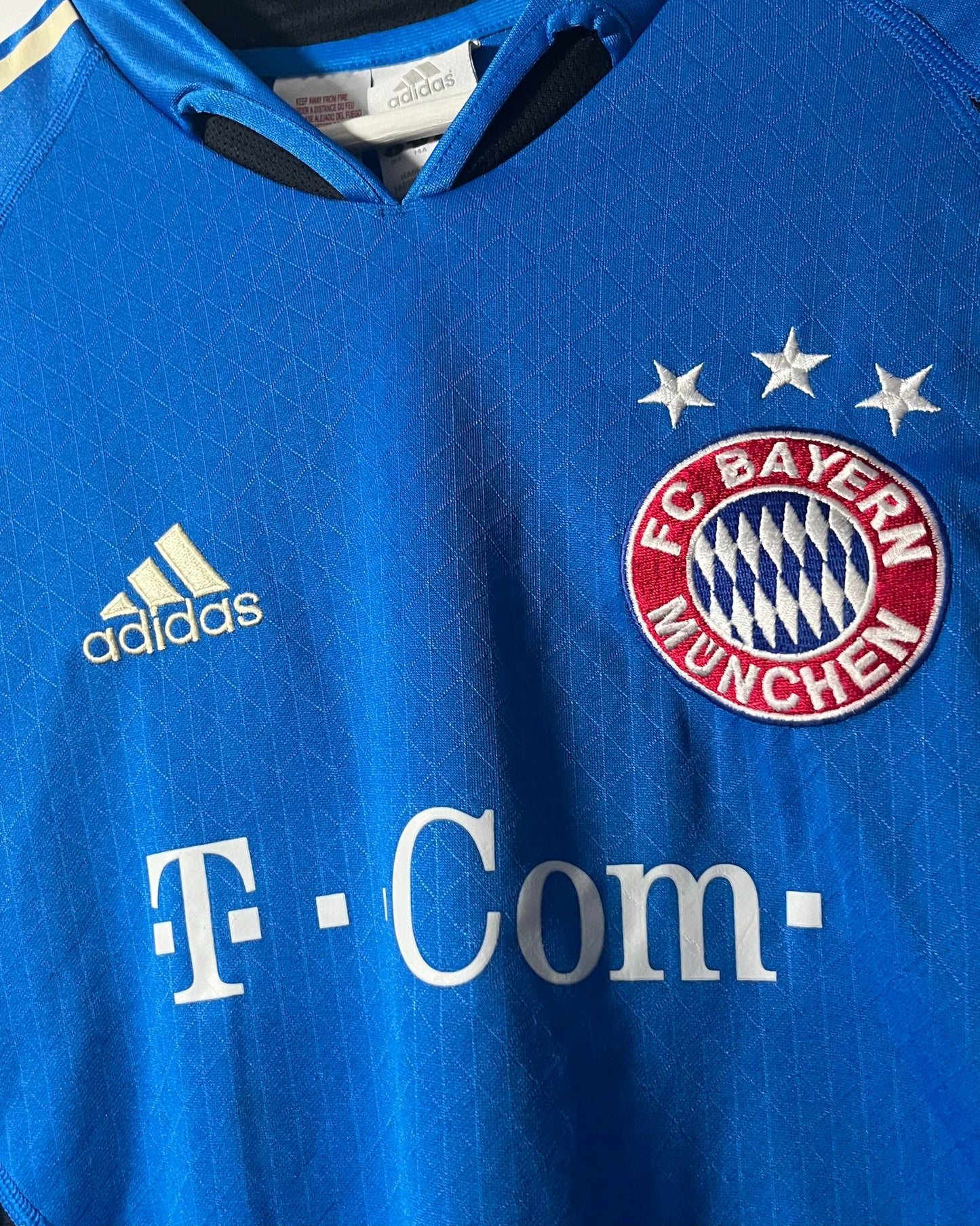 FC Bayern Munich | 2005 home jersey | Adidas | XL