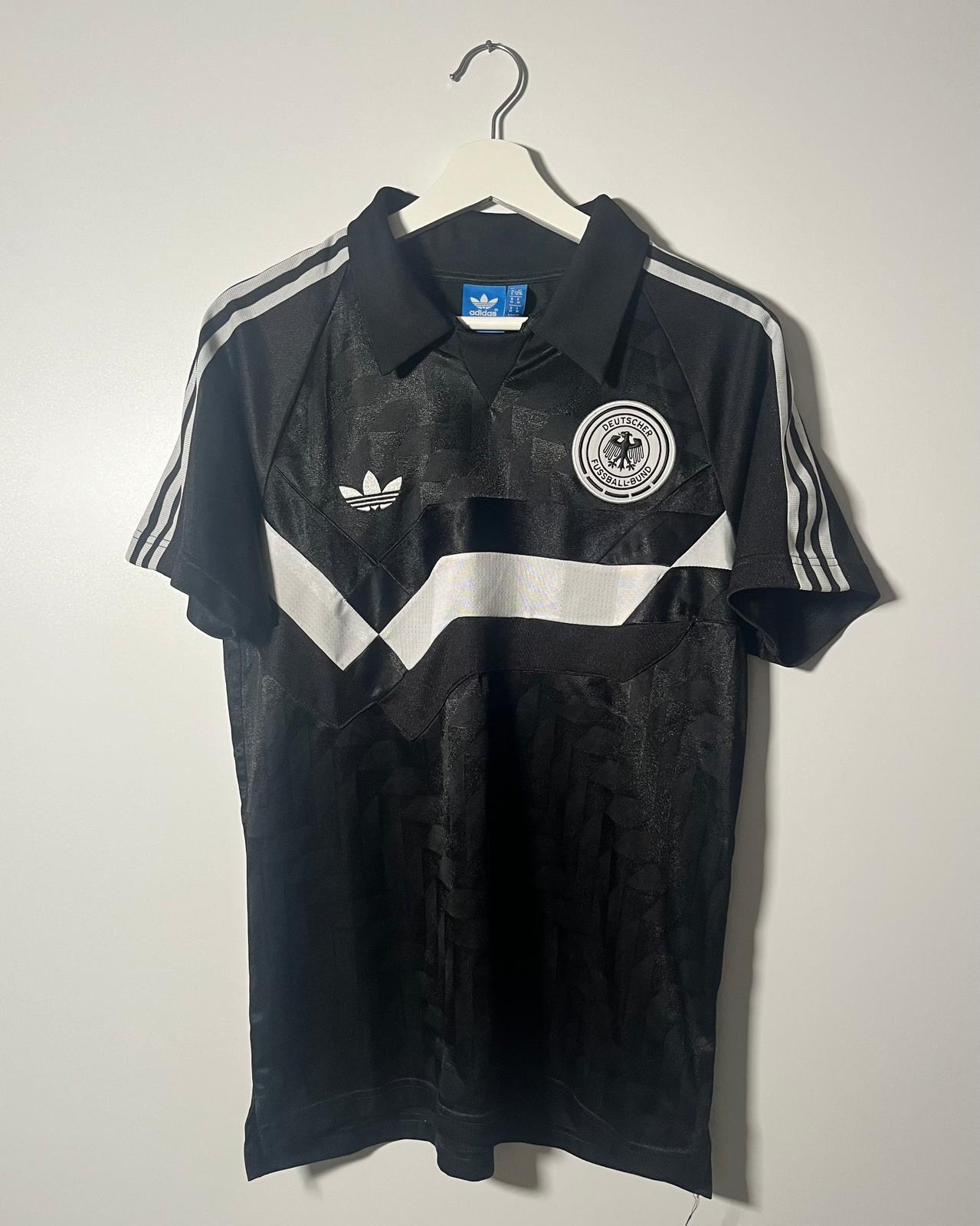 FC Bayern Munich | 2004 third jersey | Bastian Schweinsteiger | Adidas | S