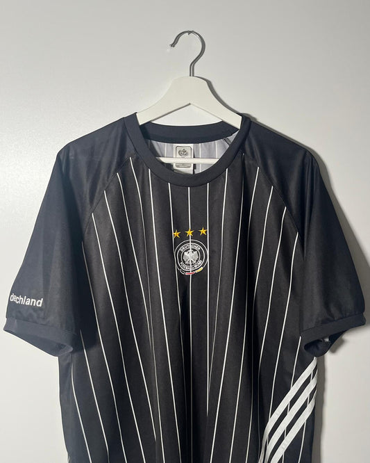 FC Bayern Munich | 2005 home jersey | Adidas | S &amp; L