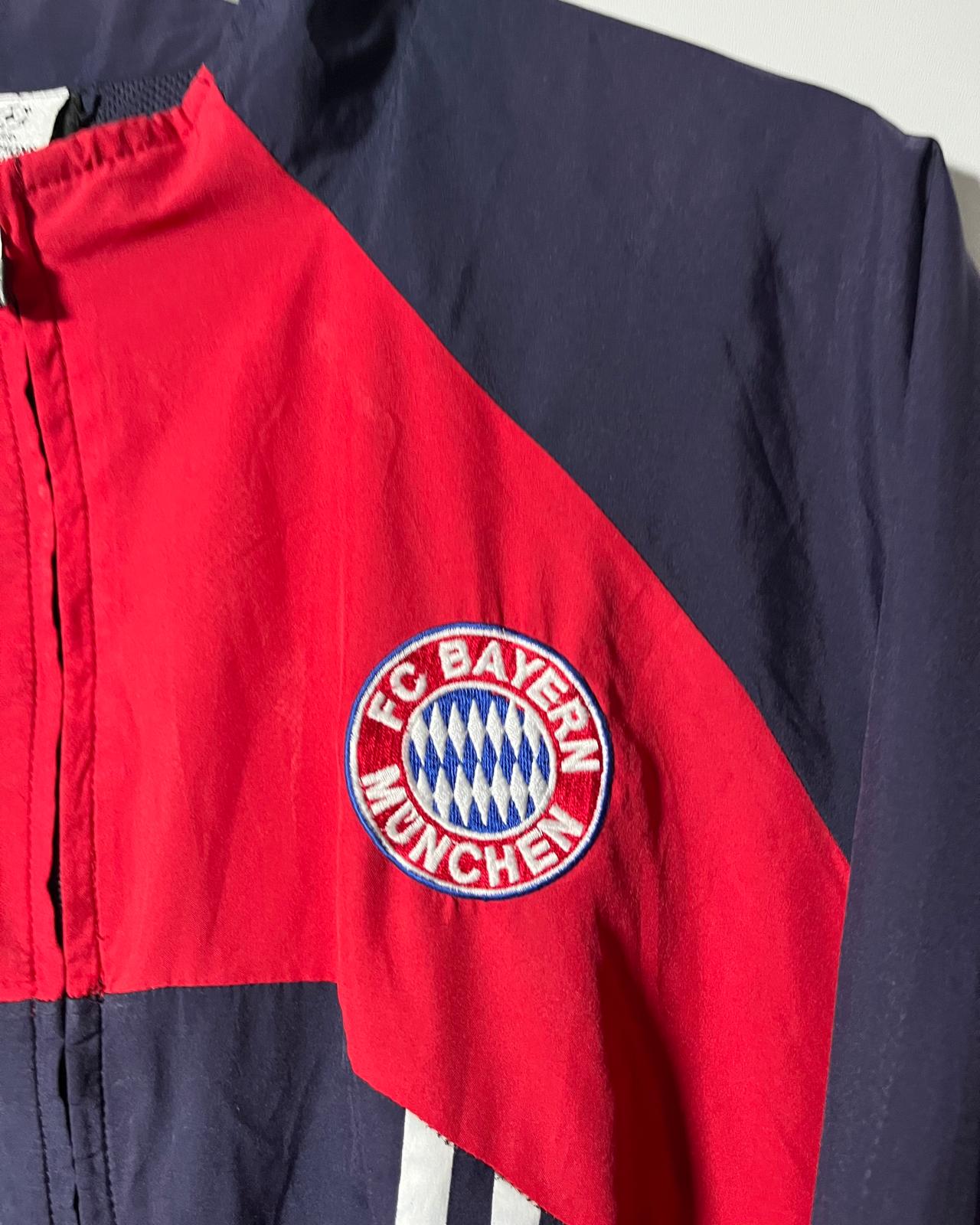 FC Bayern Munich | 2004 third jersey | Bastian Schweinsteiger | Adidas | S