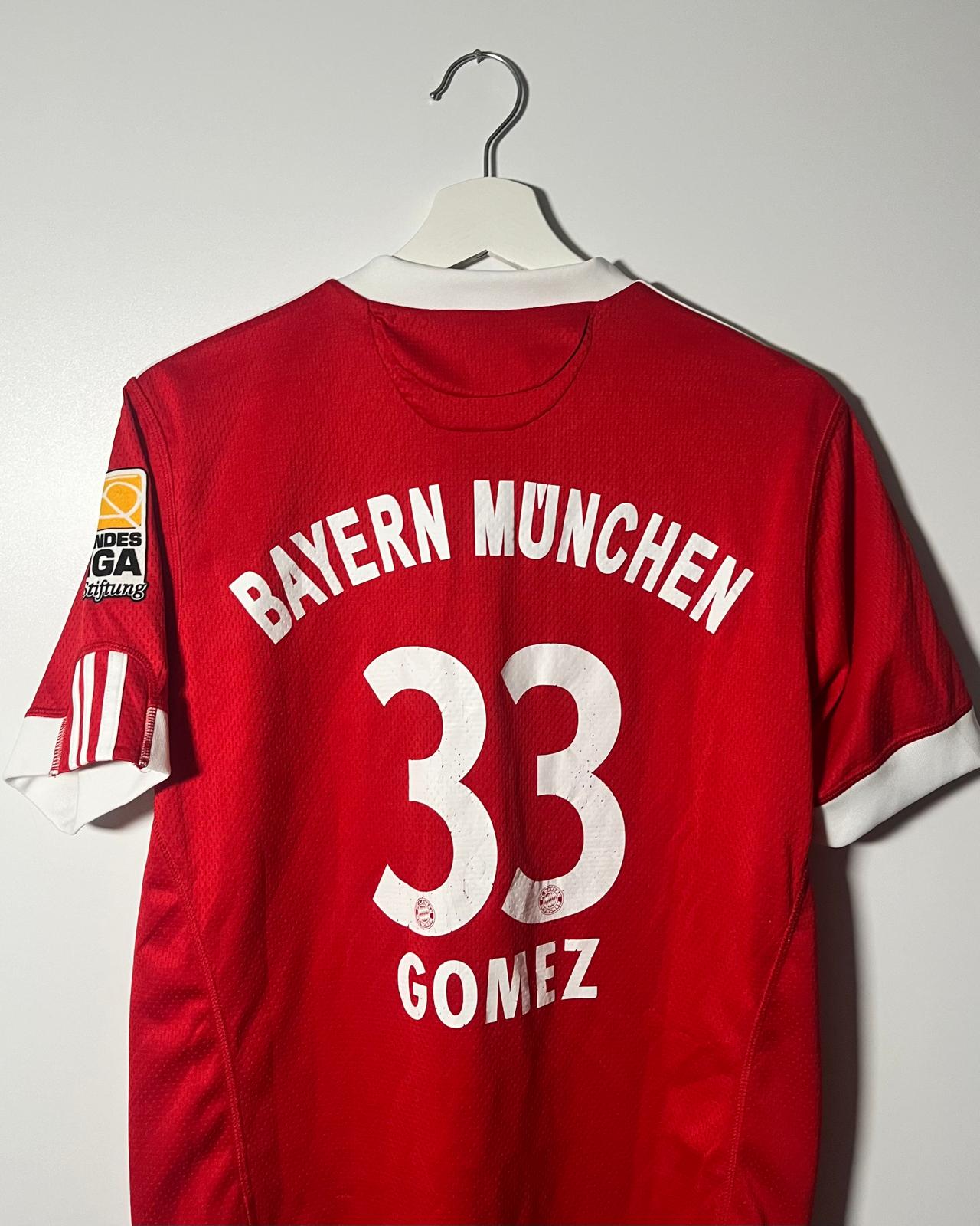 FC Bayern Munich | 2004 third jersey | Bastian Schweinsteiger | Adidas | S