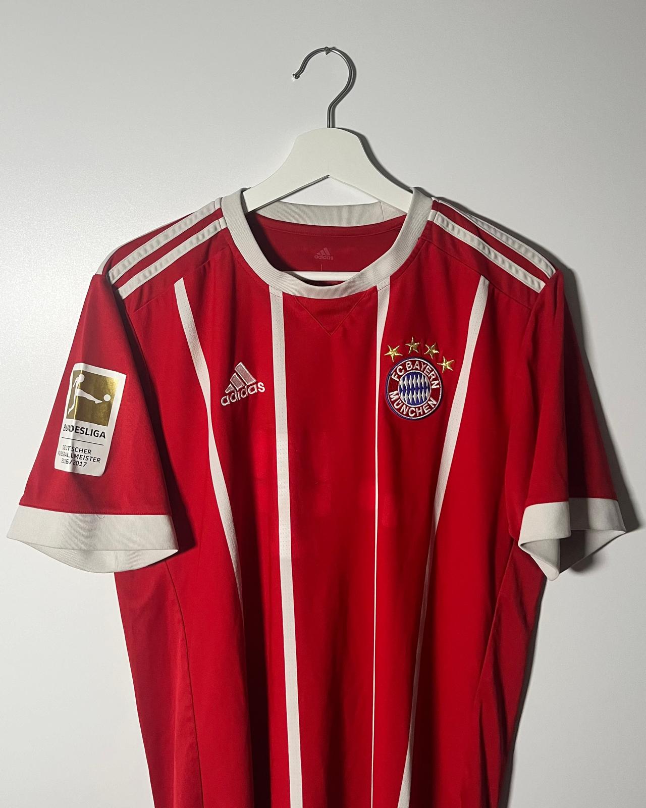 FC Bayern Munich | 2004 third jersey | Bastian Schweinsteiger | Adidas | S
