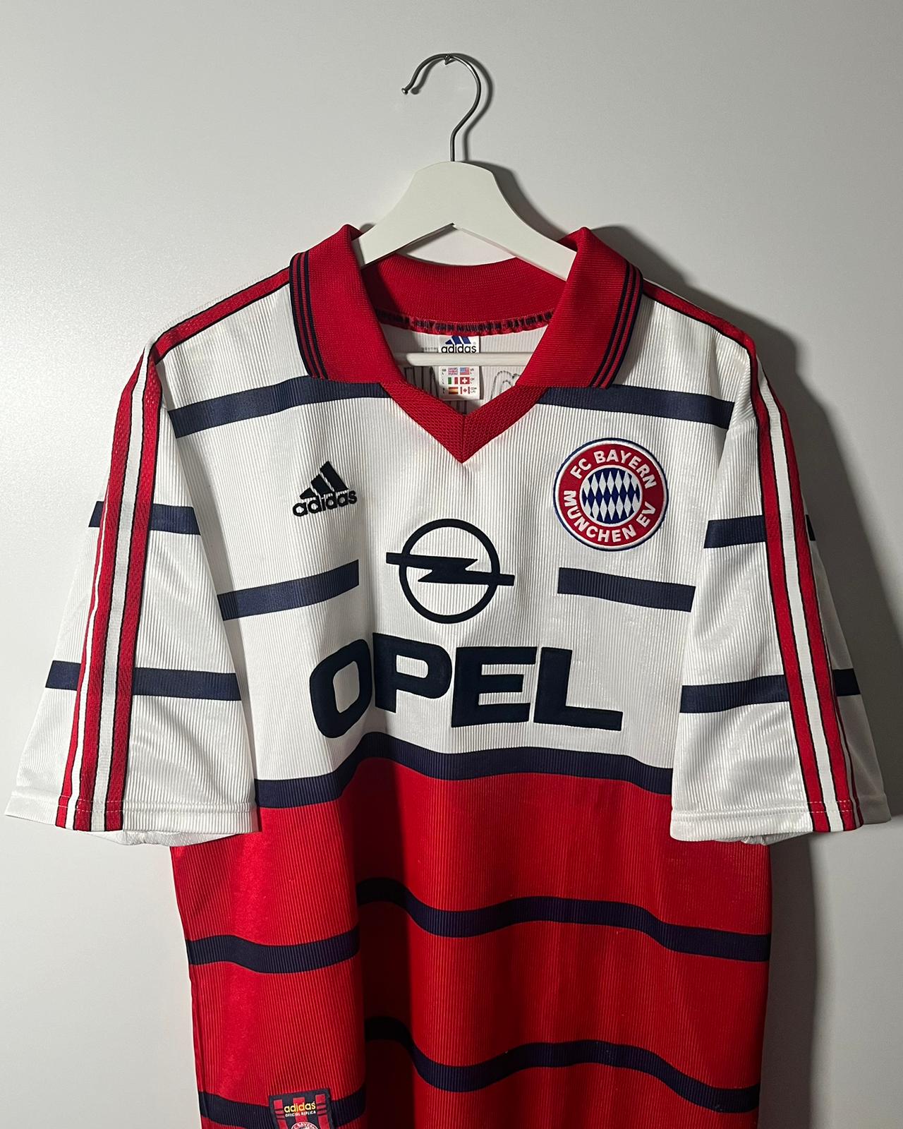 FC Bayern Munich | 2004 third jersey | Bastian Schweinsteiger | Adidas | S