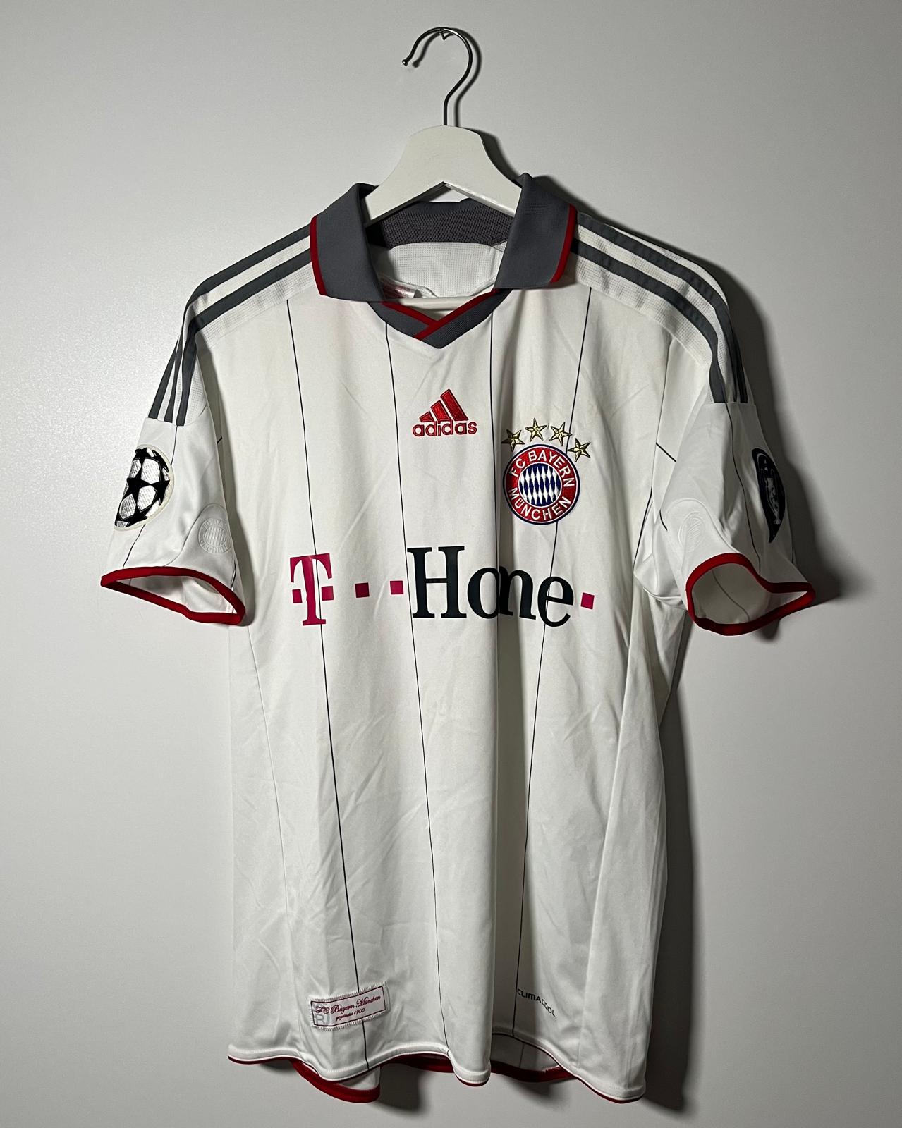 FC Bayern Munich | 2004 third jersey | Bastian Schweinsteiger | Adidas | S