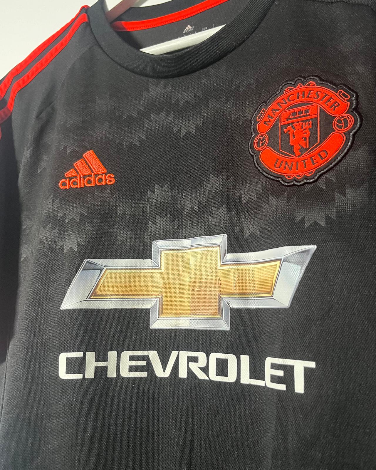 Manchester United | 2015 Ausweich-Trikot | Adidas | M