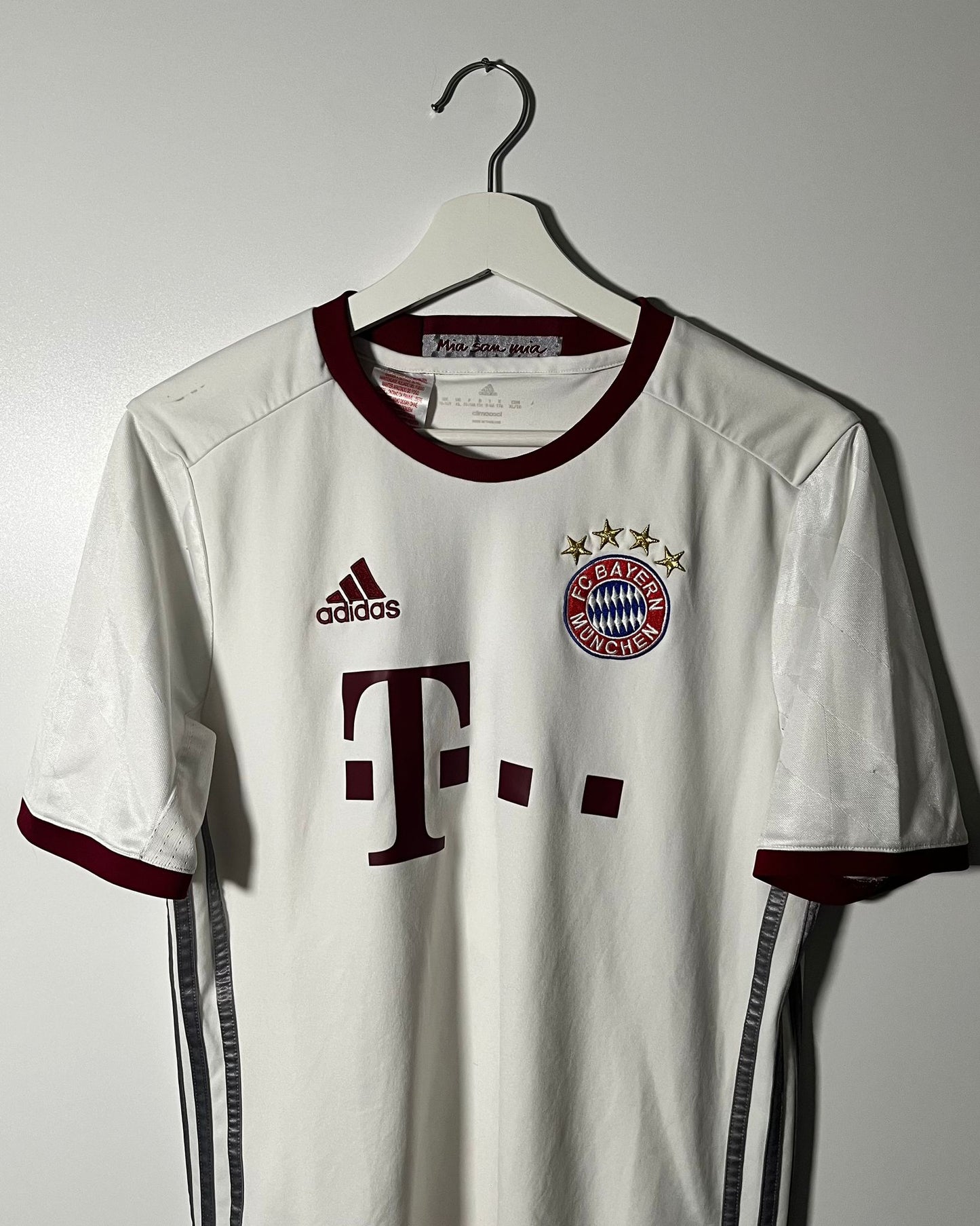 FC Bayern München | 2017 Ausweich-Trikot | Adidas | Joshua Kimmich | S