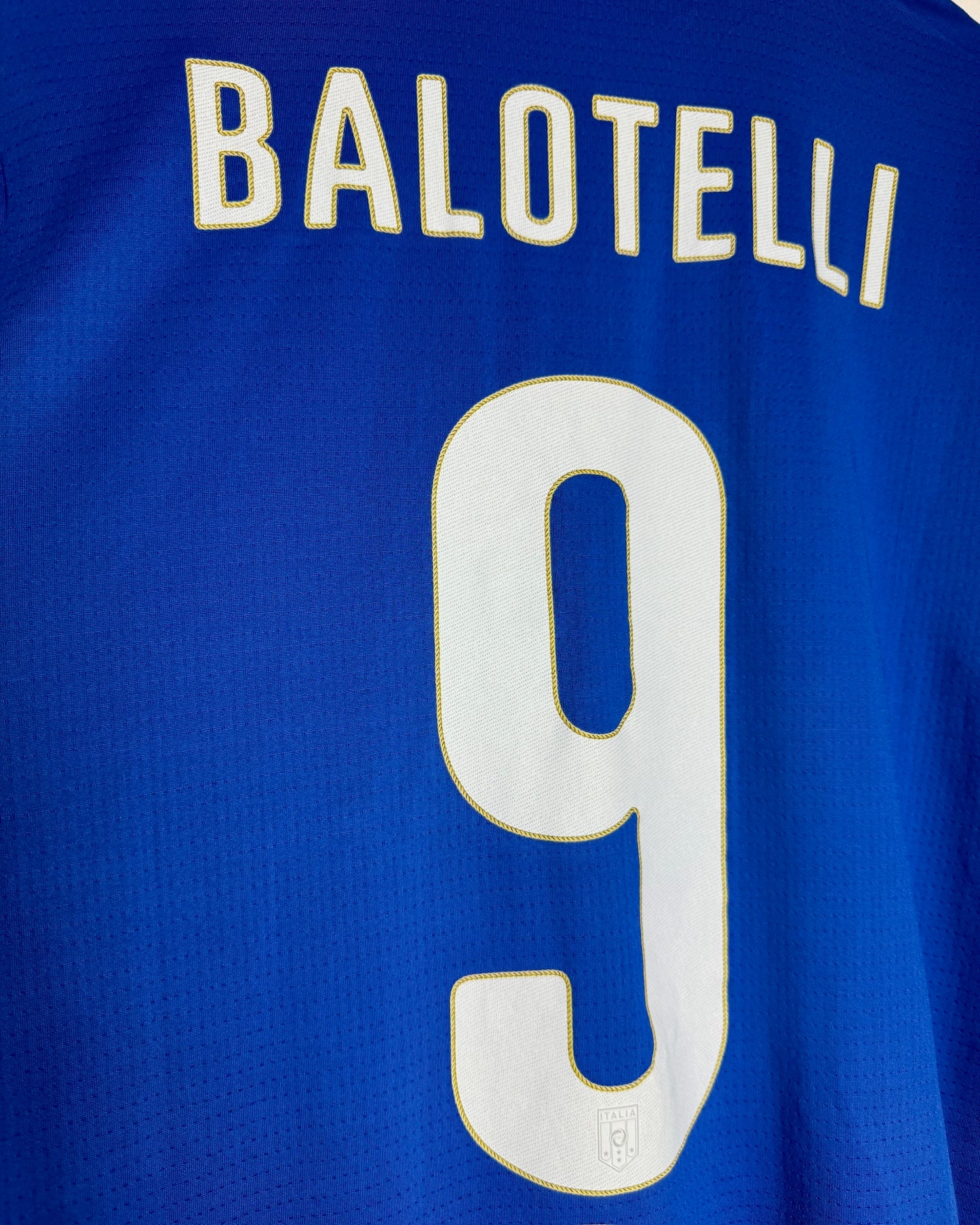 Italien | 2014 Heim-Trikot | Mario Balotelli | Puma | L