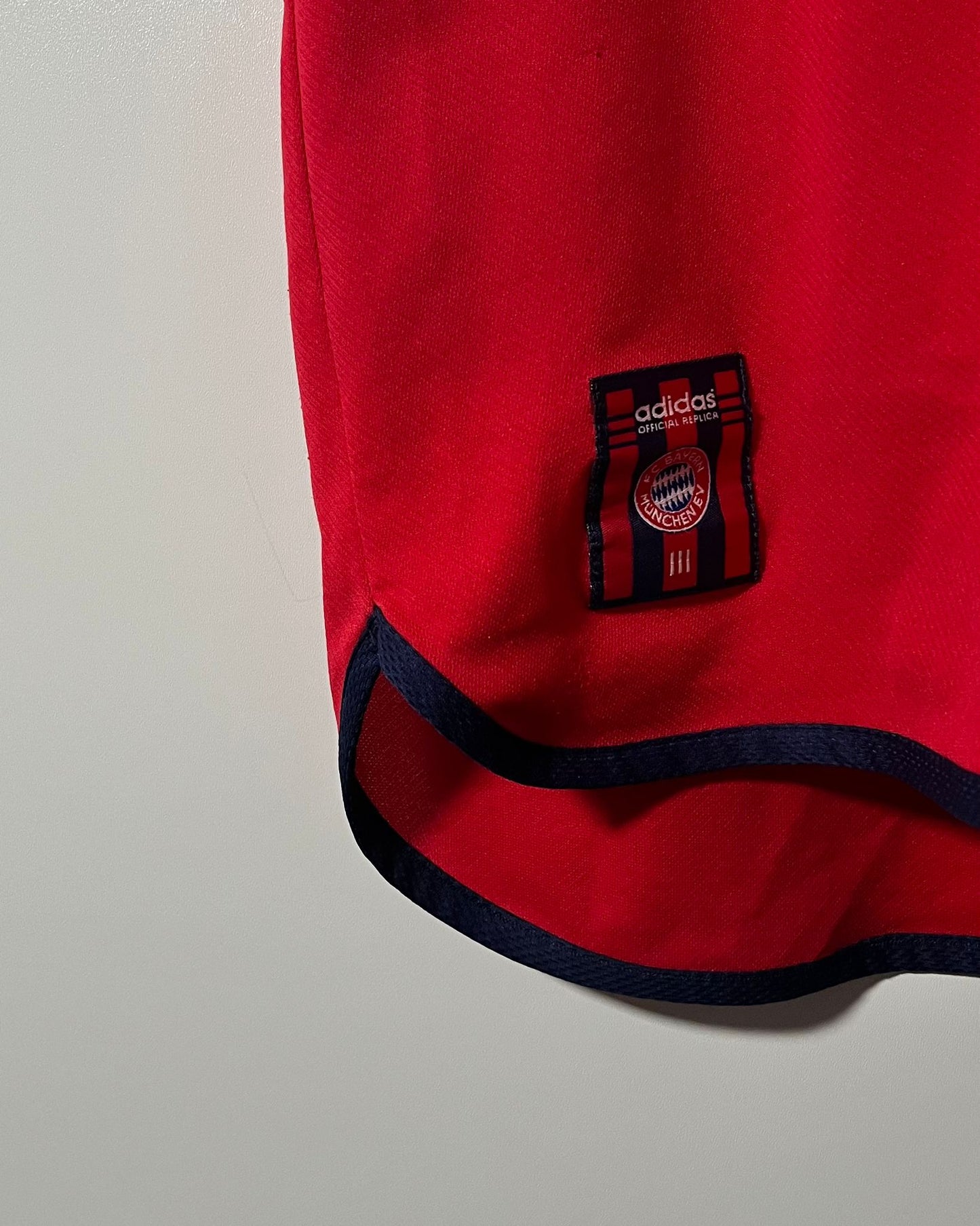 FC Bayern Munich | 2005 home jersey | Adidas | XL