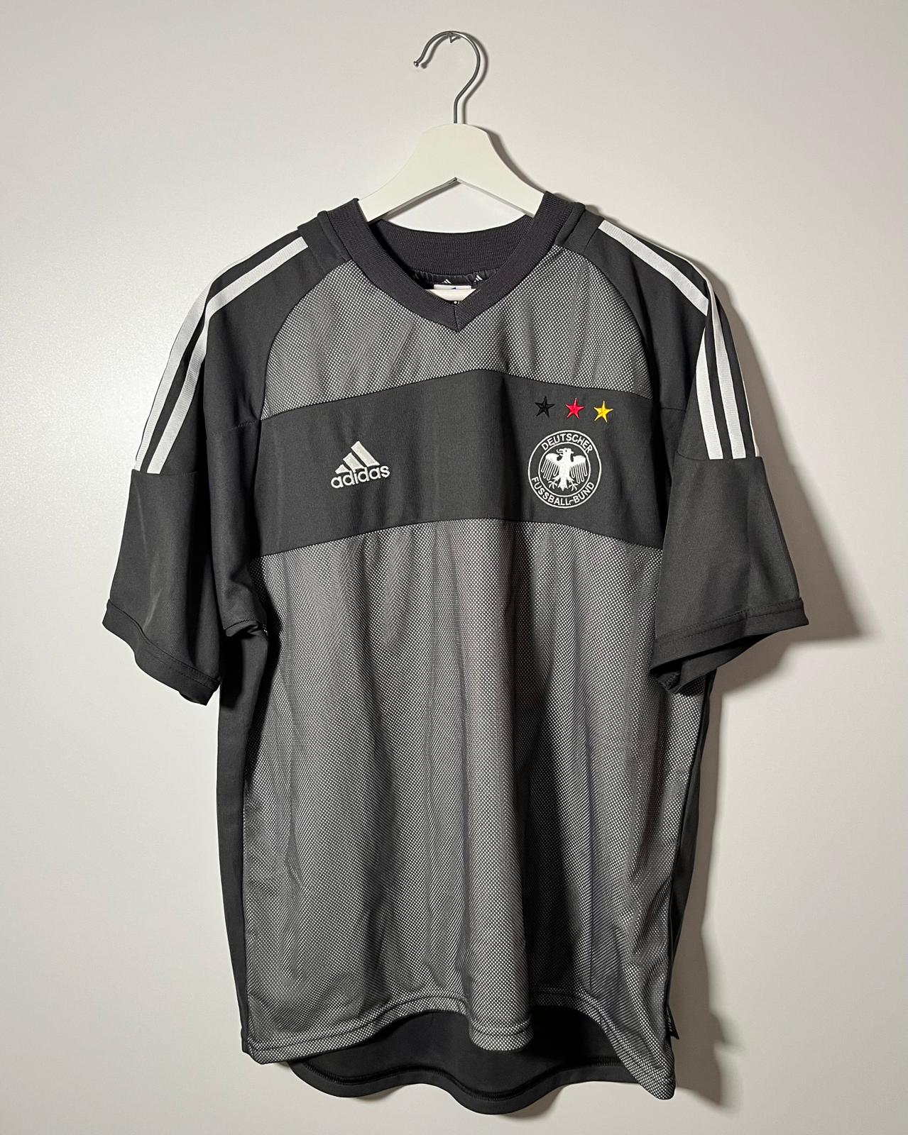 FC Bayern Munich | 2004 third jersey | Bastian Schweinsteiger | Adidas | S