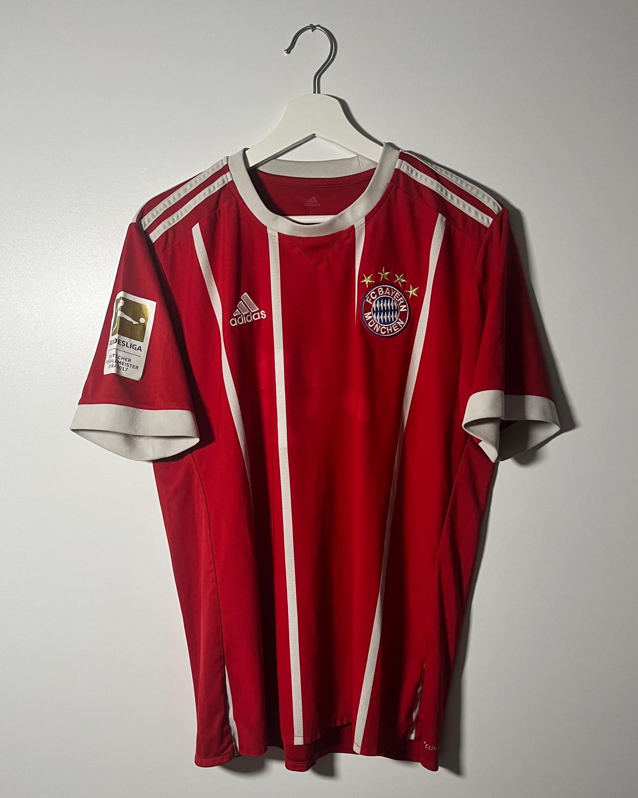 FC Bayern Munich | 2004 third jersey | Bastian Schweinsteiger | Adidas | S
