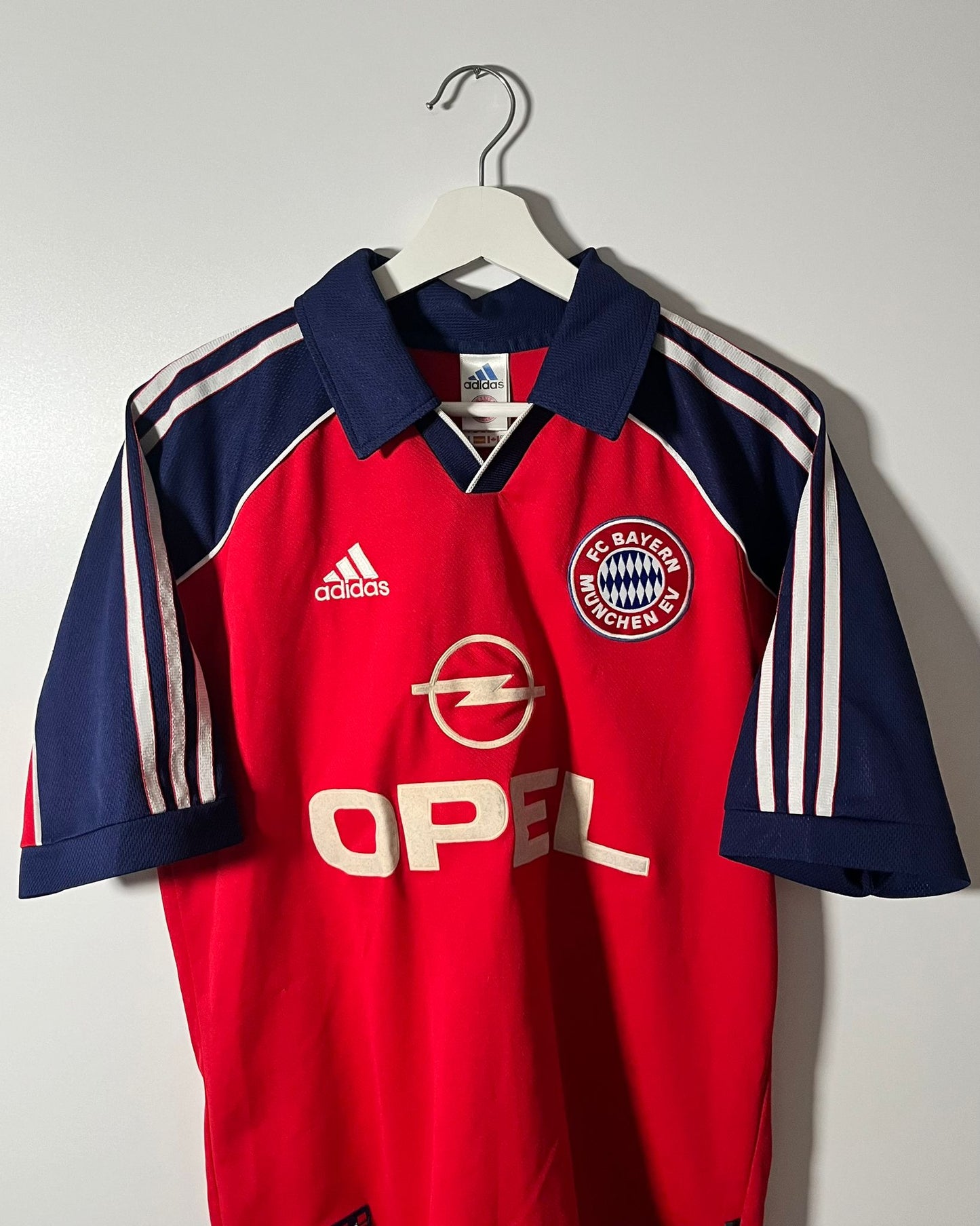 FC Bayern Munich | 2005 home jersey | Adidas | XL