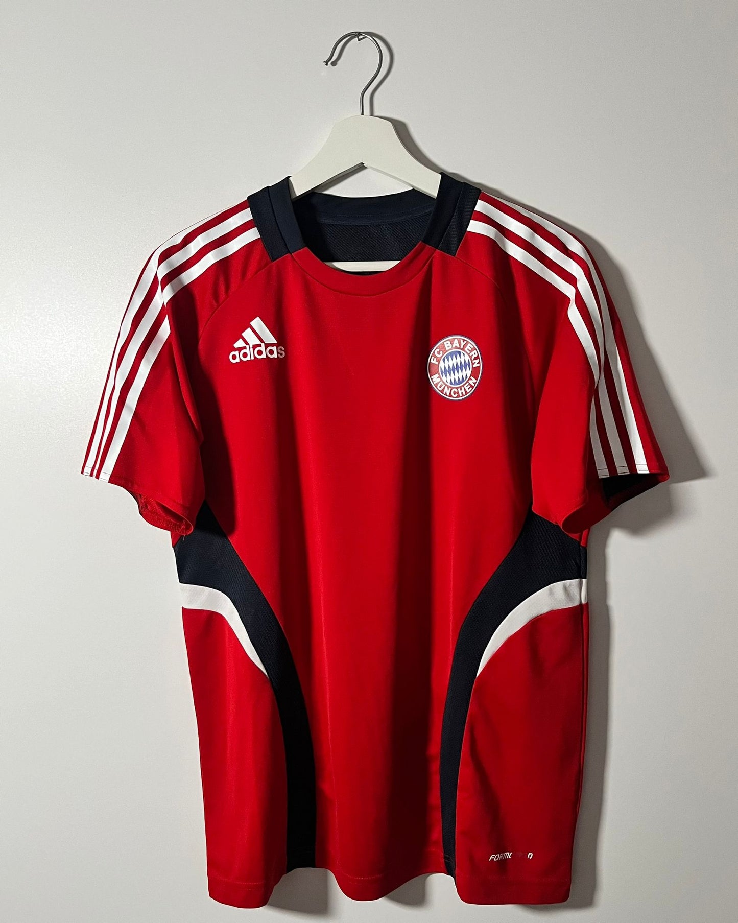 FC Bayern Munich | 2004 third jersey | Bastian Schweinsteiger | Adidas | S