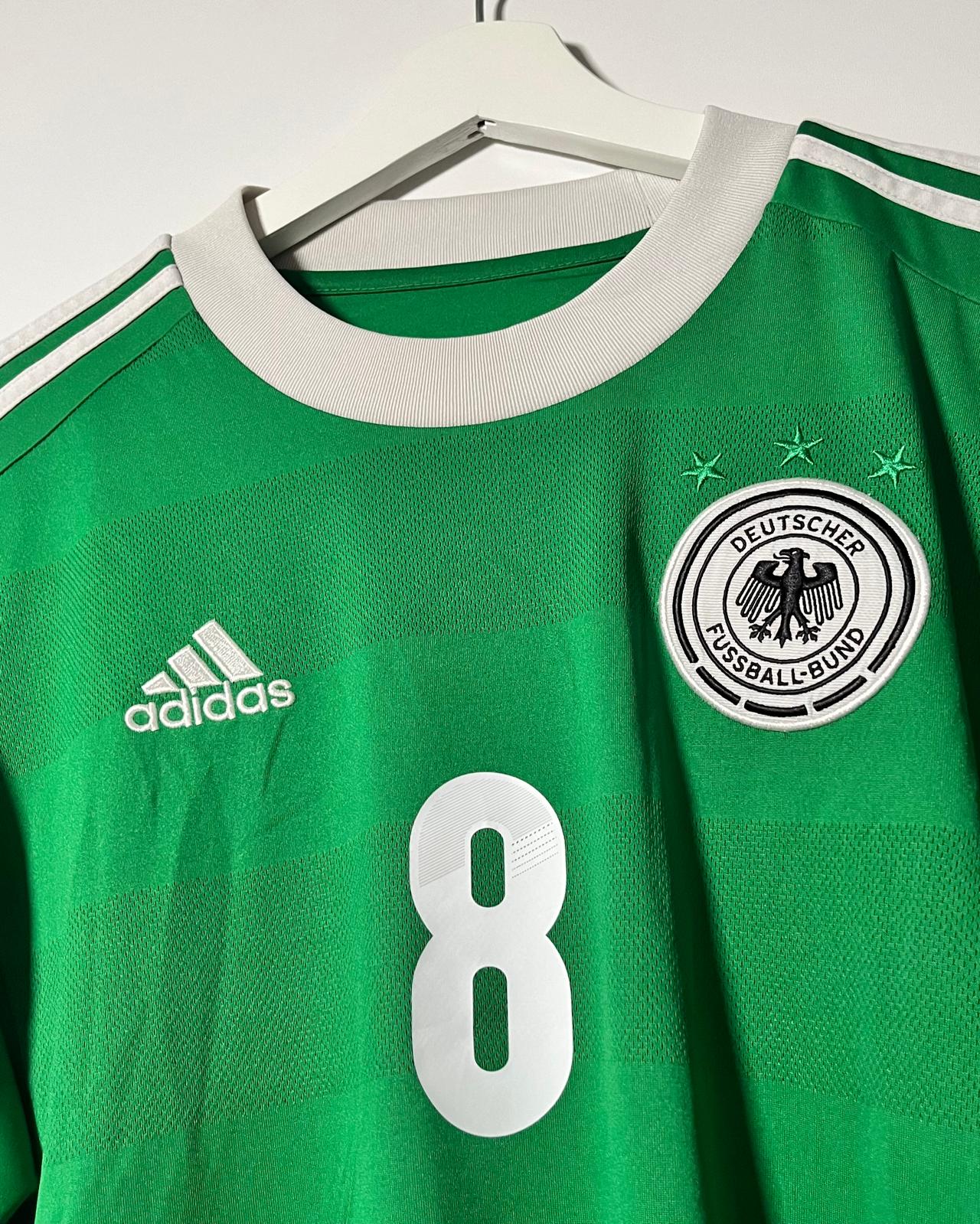 Deutschland | 2012 Auswärts-Trikot | Adidas | Mesut Özil | M
