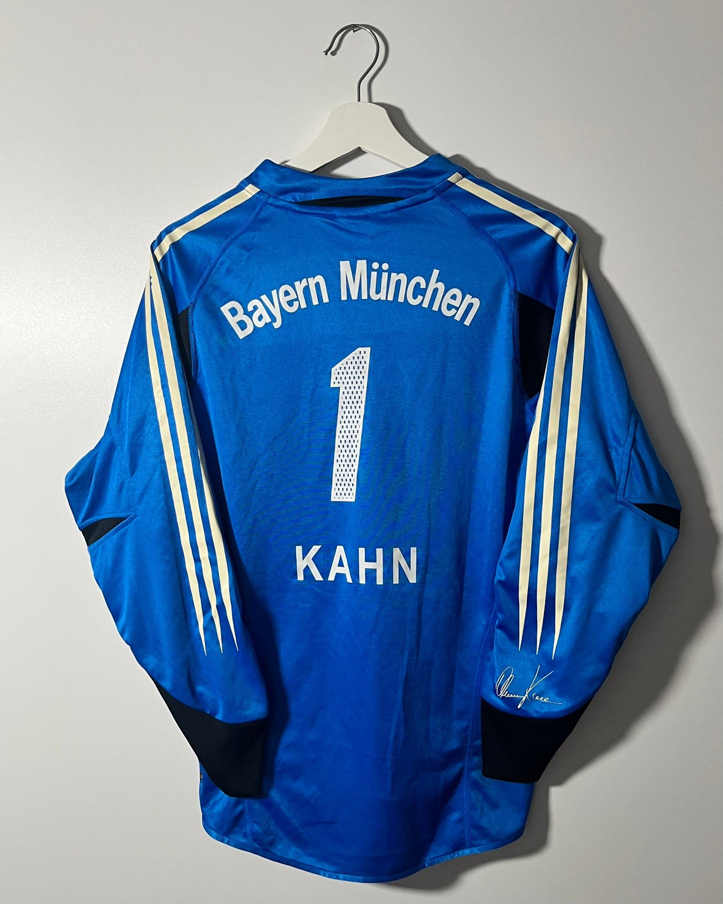 FC Bayern Munich | 2005 home jersey | Adidas | XL