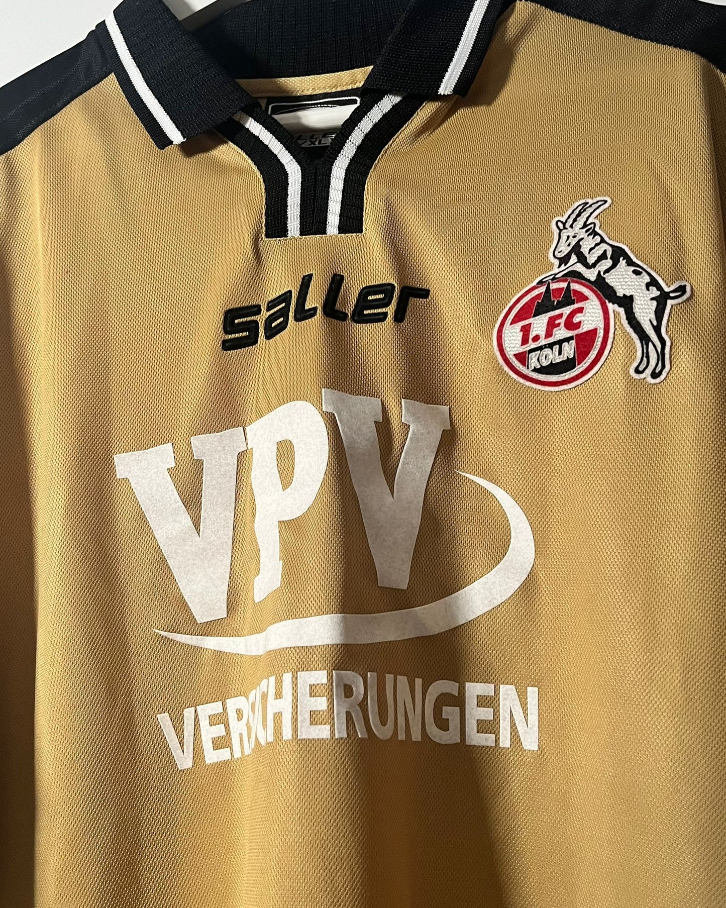 1.FC Köln | 2002 Auswärts-Trikot | Saller | L