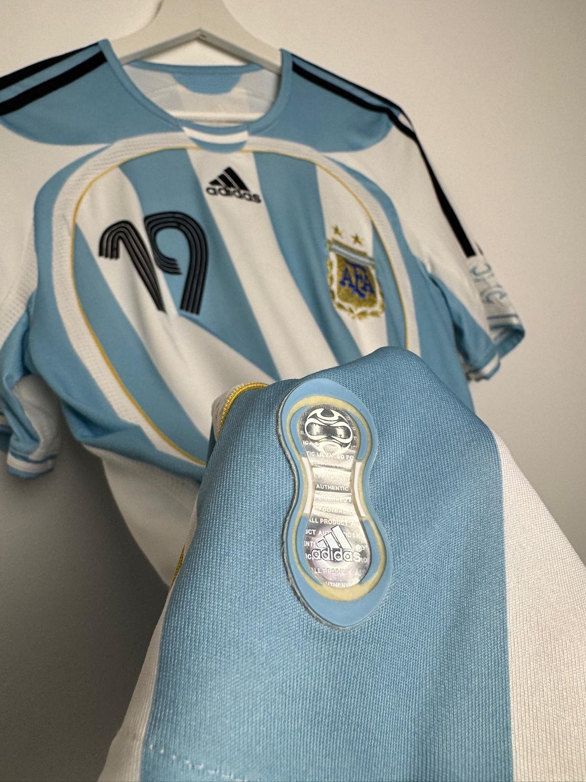 Argentinien | 2006 Heim-Trikot | Lionel Messi | Adidas | S